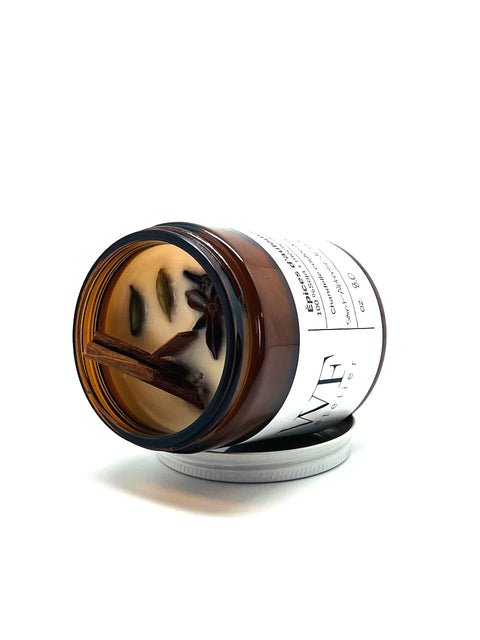 Produit du Québec Bougie qui crépite  Epice d'automne de Willow & Finigan